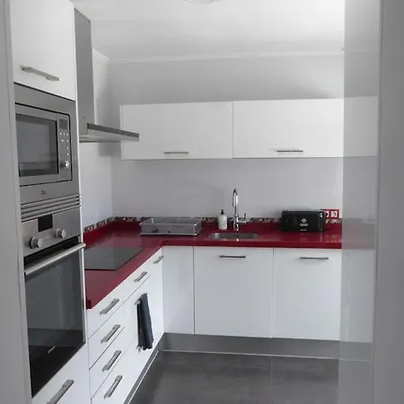 Great House One Step From The Beach. Apartment